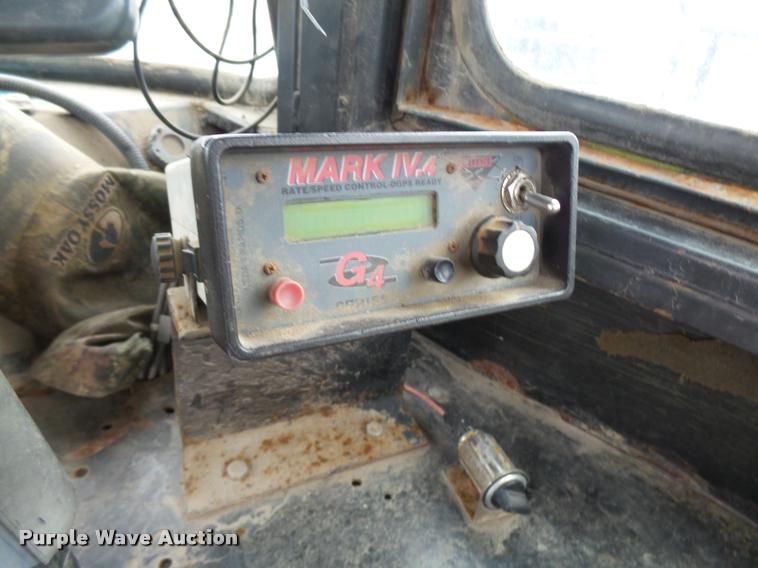 image for item L7161 1995 Ag-Chem TerraGator 1903 self-propelled applicator