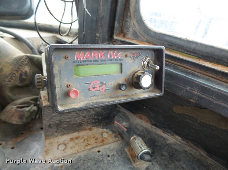 image for item L7161 1995 Ag-Chem TerraGator 1903 self-propelled applicator