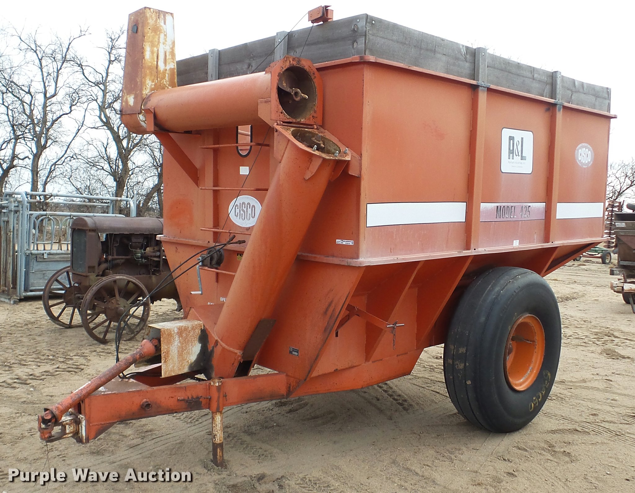 A&L 425 grain cart in Kinsley, KS Item DG9078 sold Purple Wave