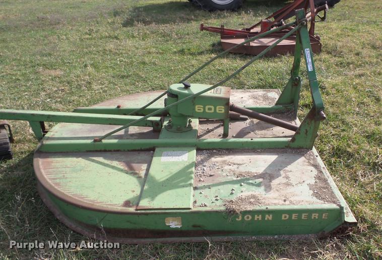 John Deere 606 rotary mower in Caney, KS Item AG9146 sold Purple Wave