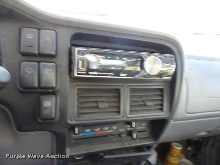 image for item AG9156 1995 Isuzu Rodeo SUV