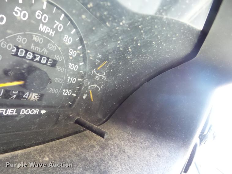 image for item AG9156 1995 Isuzu Rodeo SUV