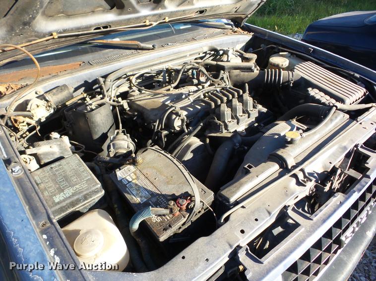 image for item AG9156 1995 Isuzu Rodeo SUV