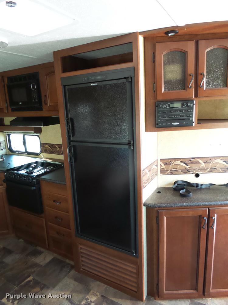 image for item AL9056 2013 Lacrosse Luxury Lite 311 camper