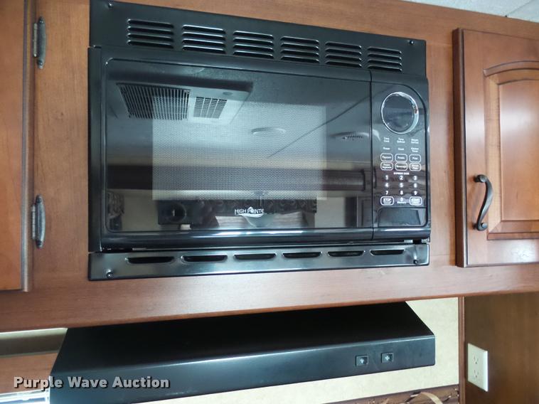 image for item AL9056 2013 Lacrosse Luxury Lite 311 camper