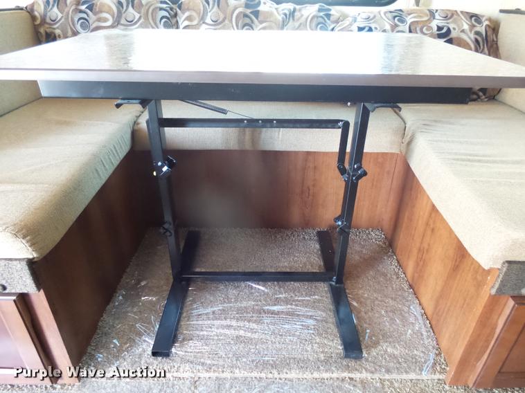 image for item AL9056 2013 Lacrosse Luxury Lite 311 camper