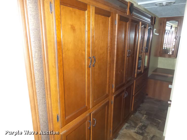 image for item AL9056 2013 Lacrosse Luxury Lite 311 camper