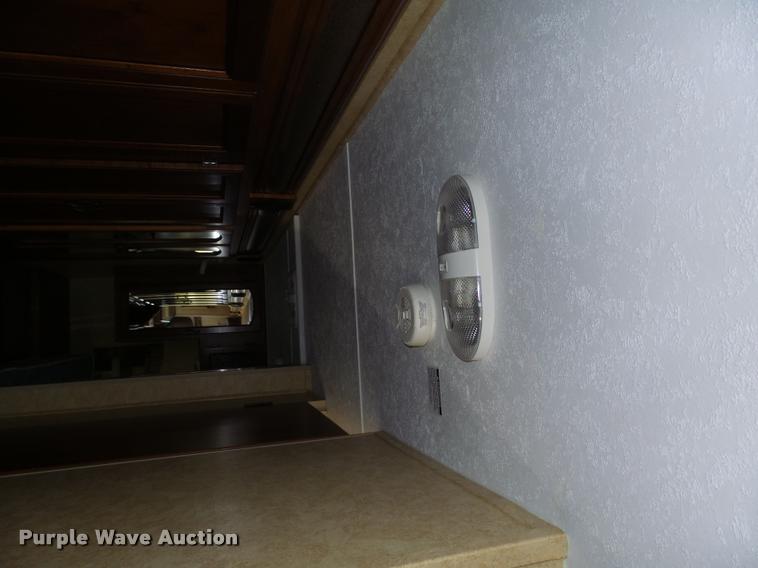 image for item AL9056 2013 Lacrosse Luxury Lite 311 camper