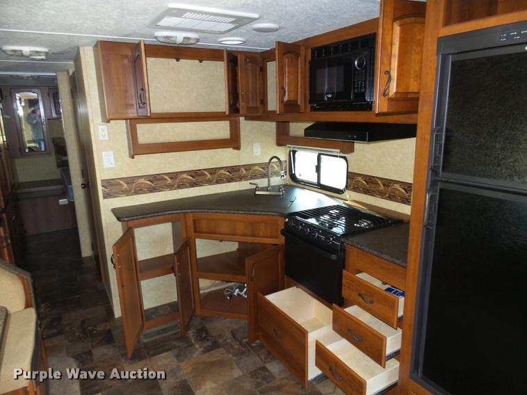 image for item AL9056 2013 Lacrosse Luxury Lite 311 camper
