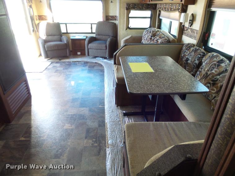 image for item AL9056 2013 Lacrosse Luxury Lite 311 camper