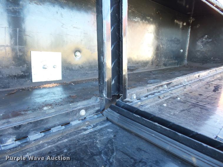 image for item AX9053 2012 Ford F350 Super Duty Crew Cab flatbed pickup truck