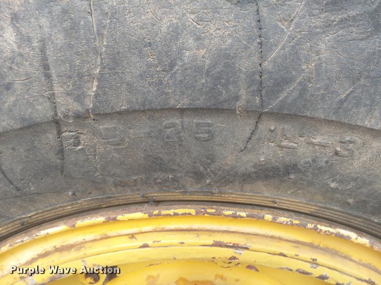 image for item BM9589 Caterpillar 910 wheel loader