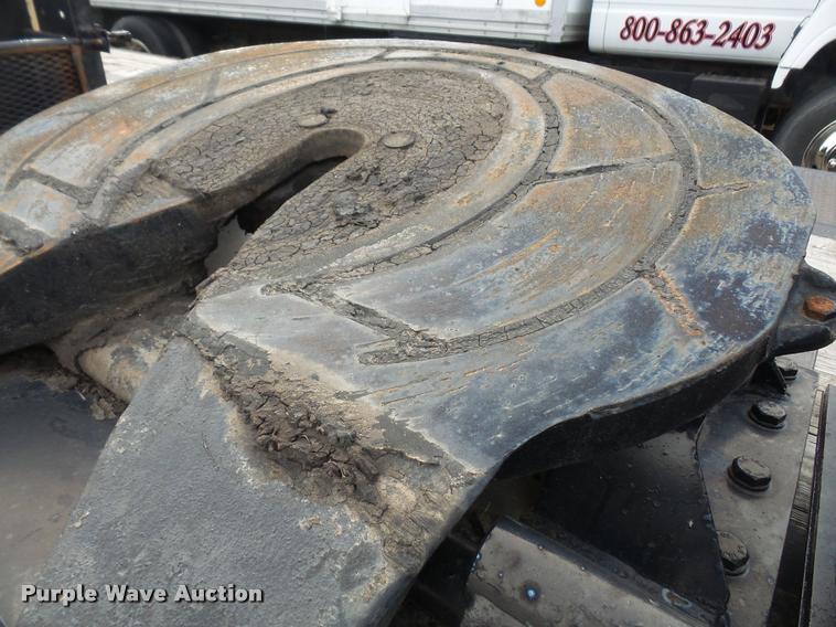 image for item BW9548 Holland fifth wheel plate with fixed mounting bracket