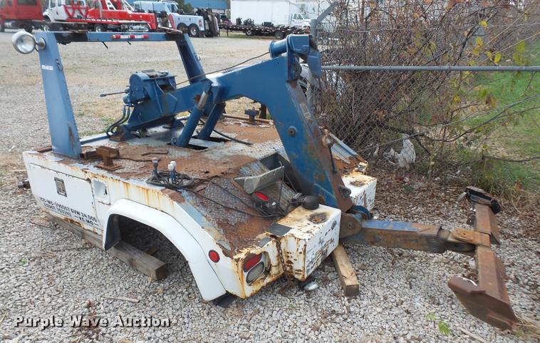image for item BW9550 Century 211 tow truck bed