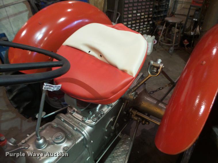 image for item BW9560 1950 Ferguson TO-20 tractor