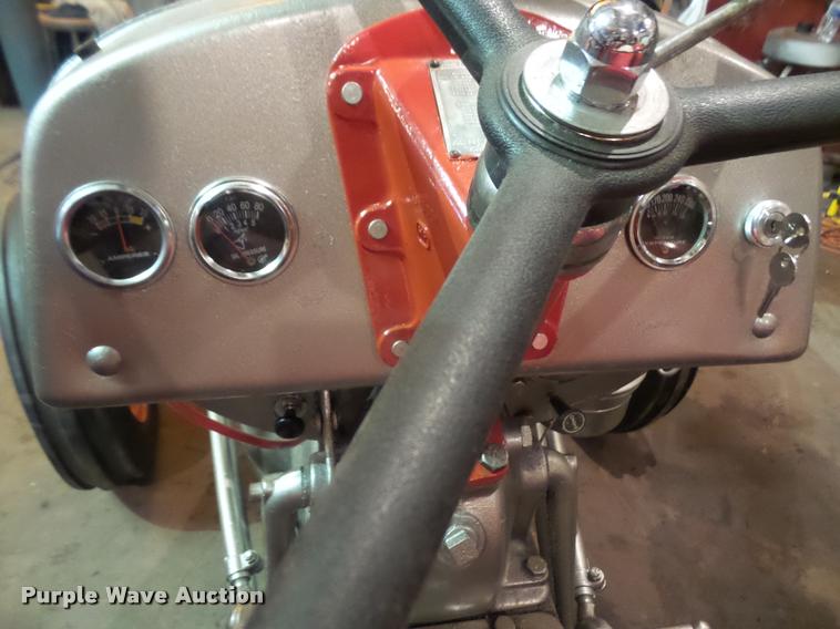 image for item BW9560 1950 Ferguson TO-20 tractor