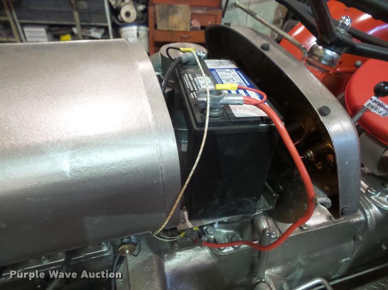 image for item BW9560 1950 Ferguson TO-20 tractor