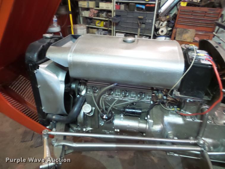 image for item BW9560 1950 Ferguson TO-20 tractor