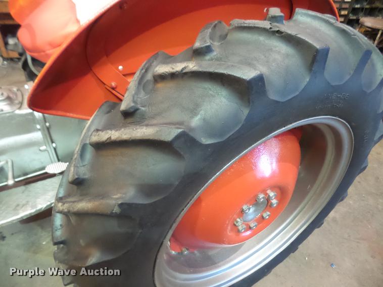 image for item BW9560 1950 Ferguson TO-20 tractor