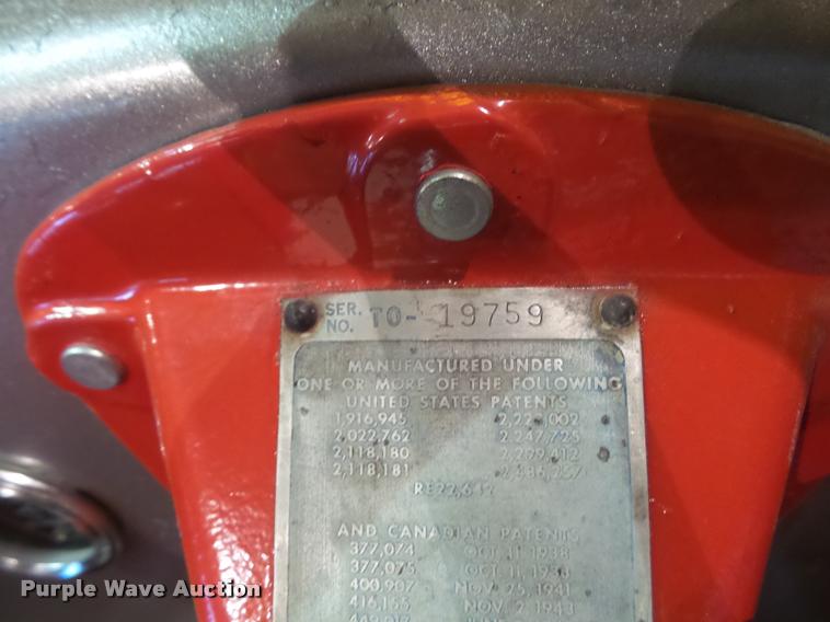 image for item BW9560 1950 Ferguson TO-20 tractor