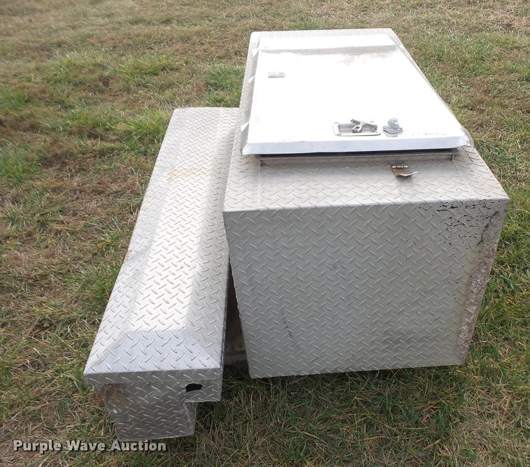 image for item BW9605 (2) toolboxes