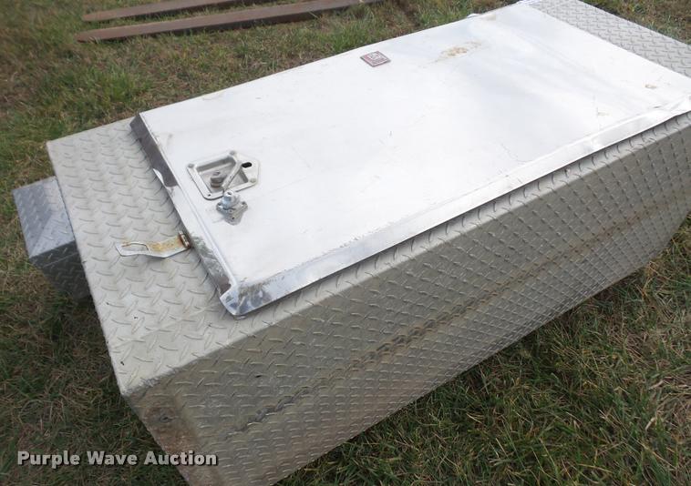 image for item BW9605 (2) toolboxes
