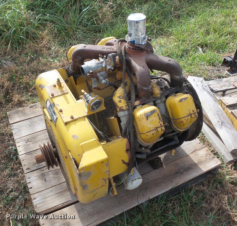 image for item BW9611 Wisconsin four cylinder gas engine