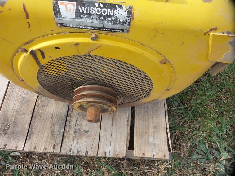 image for item BW9611 Wisconsin four cylinder gas engine