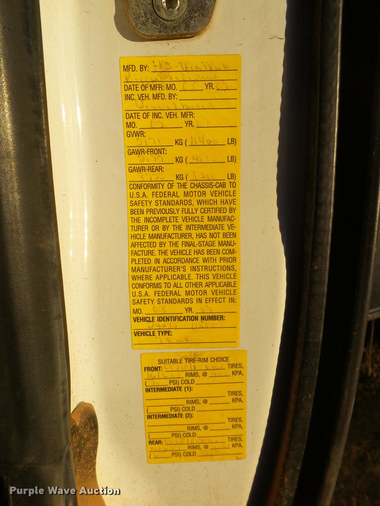 image for item BZ9241 2007 Chevrolet Silverado 3500HD Ext. Cab flatbed pickup truck