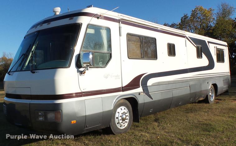 image for item BZ9242 1997 Monaco Executive RV