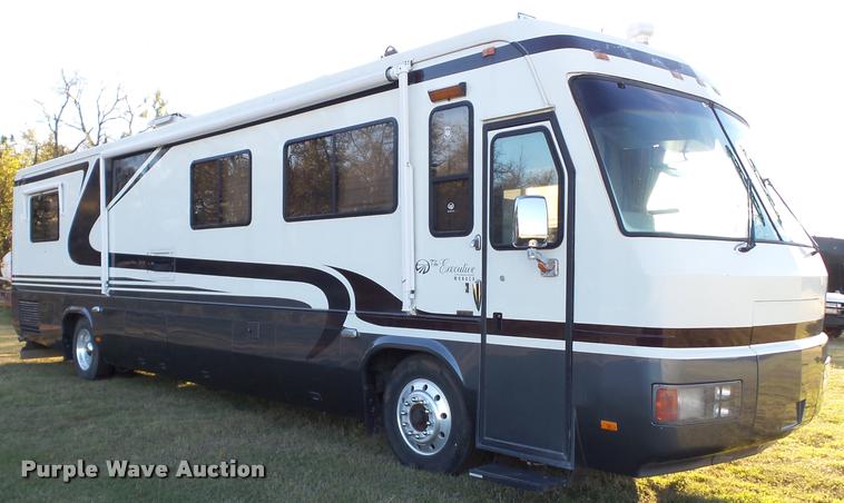 image for item BZ9242 1997 Monaco Executive RV