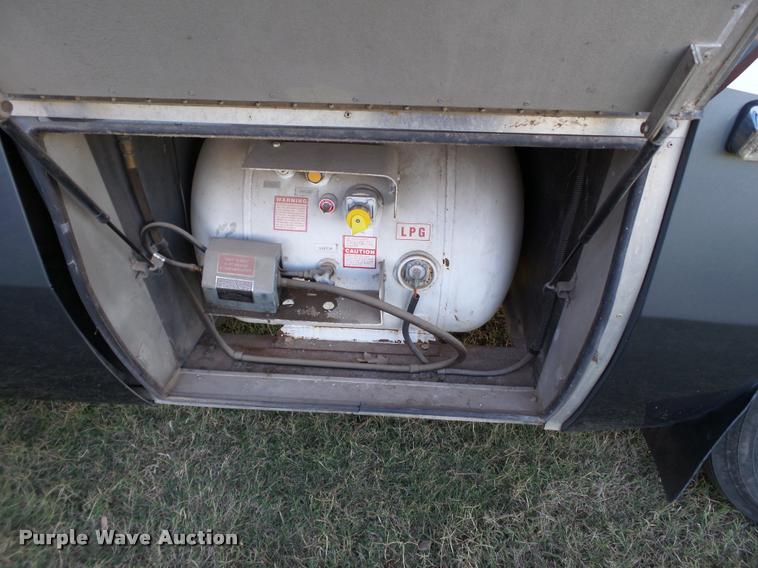 image for item BZ9242 1997 Monaco Executive RV