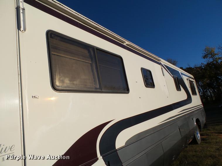 image for item BZ9242 1997 Monaco Executive RV