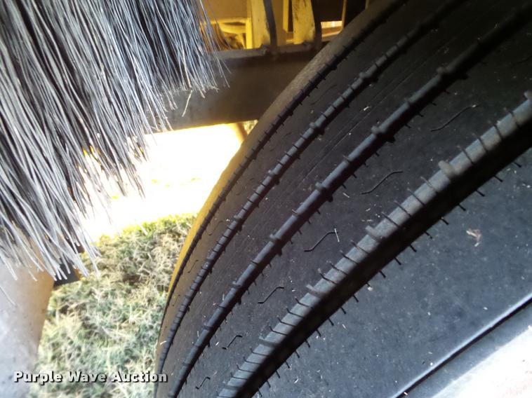 image for item BZ9242 1997 Monaco Executive RV