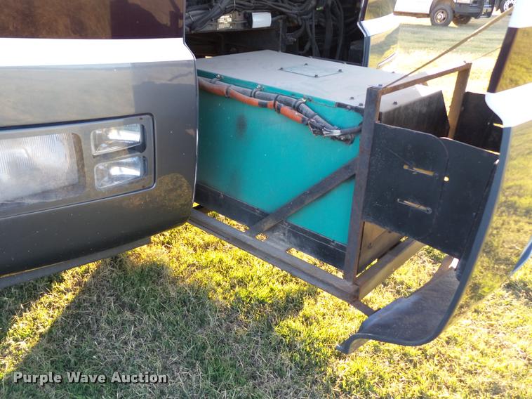 image for item BZ9242 1997 Monaco Executive RV