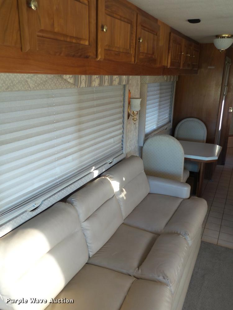 image for item BZ9242 1997 Monaco Executive RV