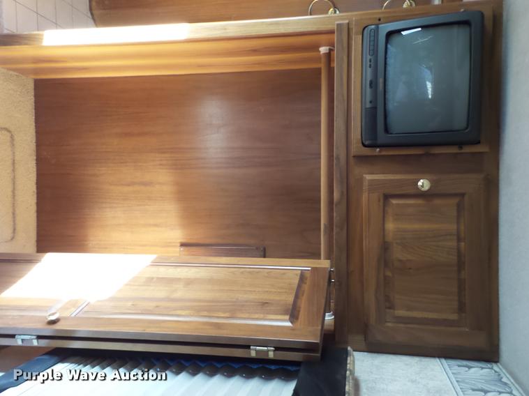 image for item BZ9242 1997 Monaco Executive RV
