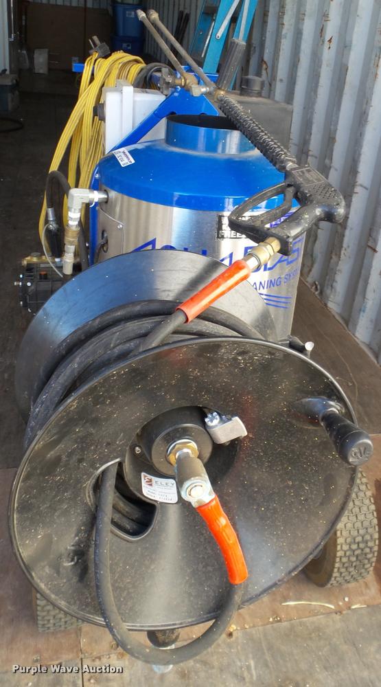 image for item BZ9244 Aqua Blast Diesel Heat pressure washer