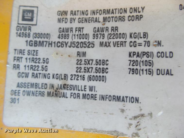 image for item BZ9939 2000 Chevrolet C7500 flatbed truck