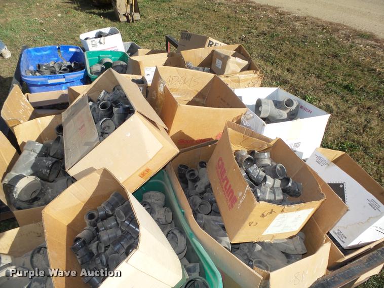 image for item CA9281 Approximately 1,360 ABS plastic fittings