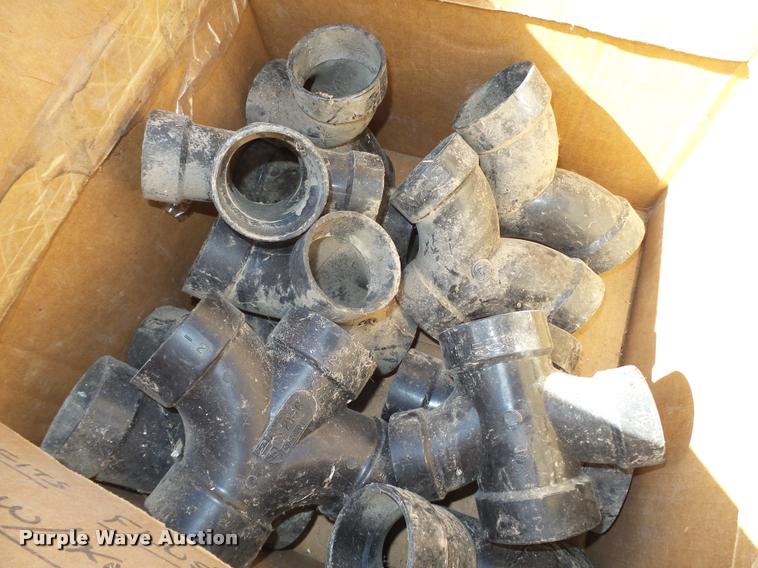 image for item CA9281 Approximately 1,360 ABS plastic fittings