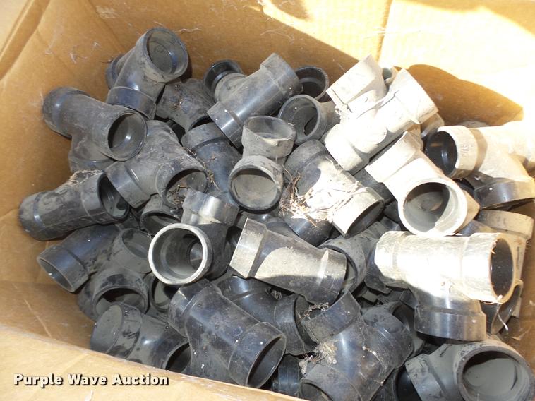 image for item CA9281 Approximately 1,360 ABS plastic fittings