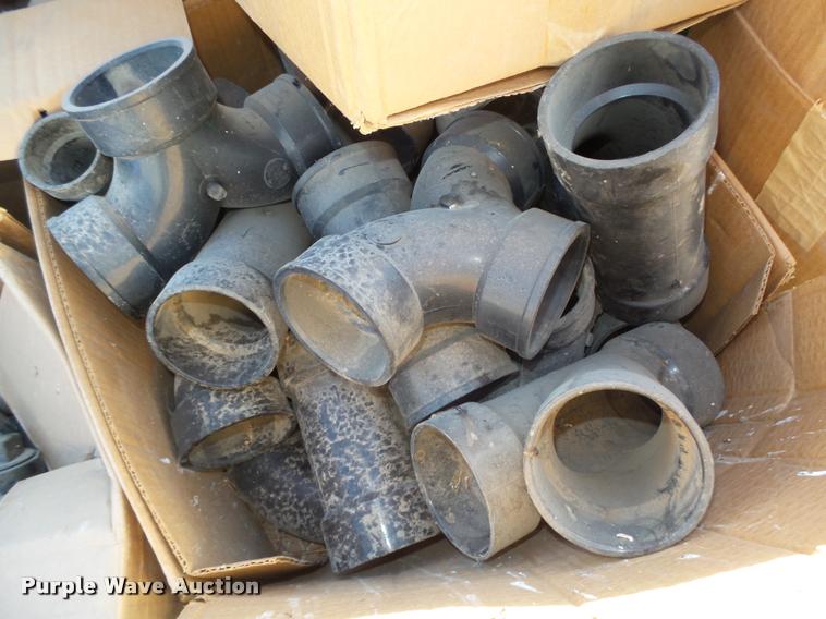 image for item CA9281 Approximately 1,360 ABS plastic fittings