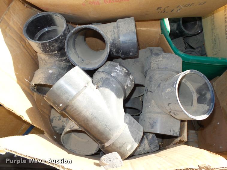 image for item CA9281 Approximately 1,360 ABS plastic fittings