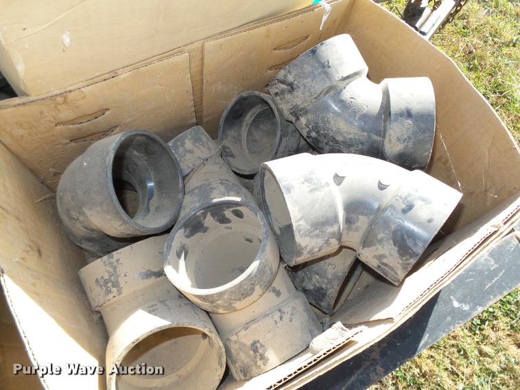 image for item CA9281 Approximately 1,360 ABS plastic fittings