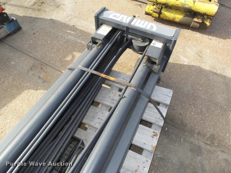 image for item CA9296 Crown forklift straight mast