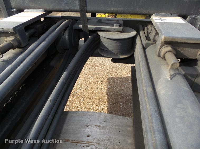 image for item CA9296 Crown forklift straight mast