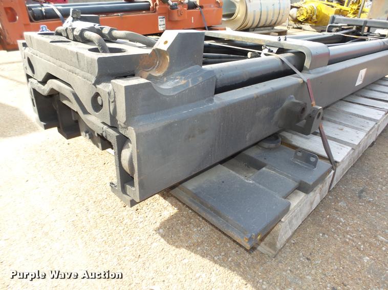 image for item CA9296 Crown forklift straight mast