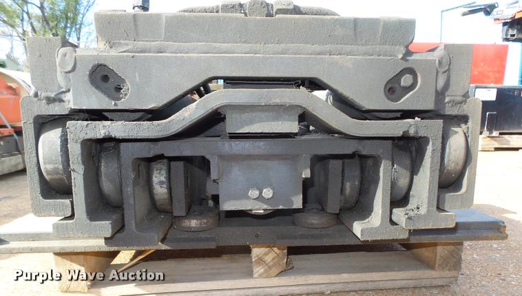 image for item CA9296 Crown forklift straight mast