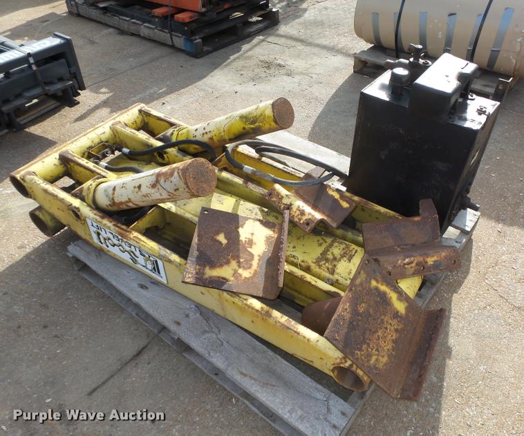 image for item CA9297 Scott two ram hoist and hydraulic tank